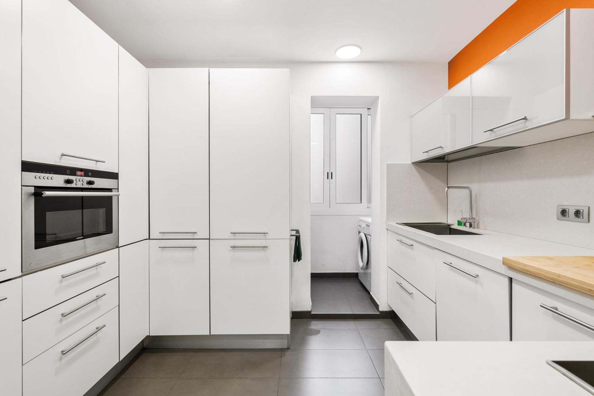For Couples, Families And Groups, Center Apartament